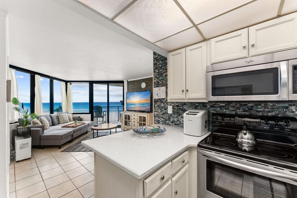 Cook with a view — enjoy stunning Gulf scenery right from the kitchen