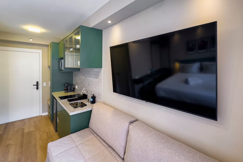 Area and facilities,Entertainment,TV and multimedia