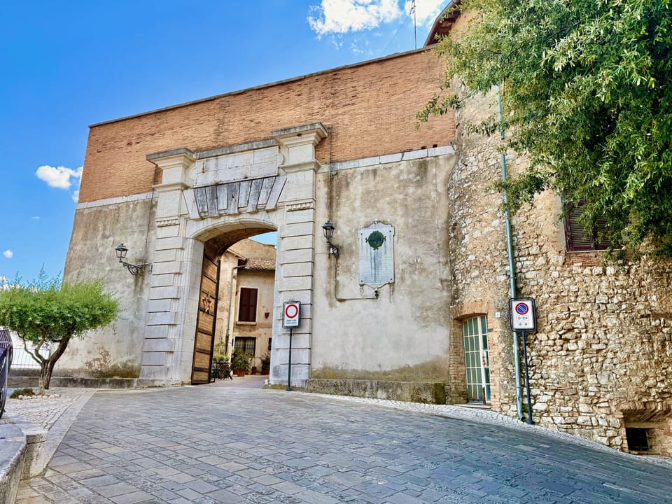 Entrance Arch to Salisano