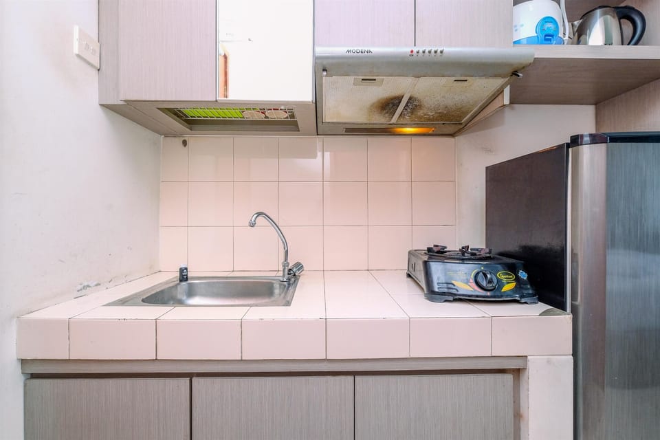 Standard Apartment | Private kitchen | Cookware/dishes/utensils