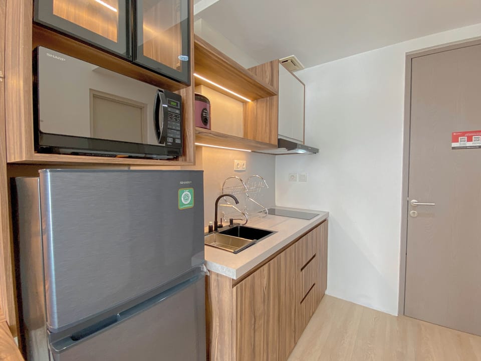 Standard Apartment | Private kitchen | Cookware/dishes/utensils