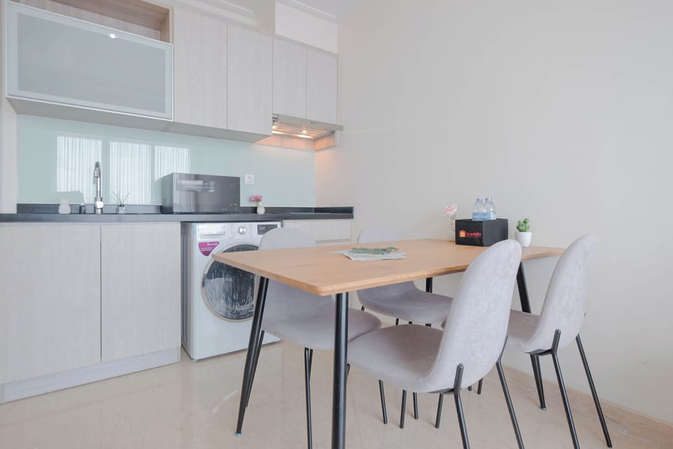 Standard Apartment | Private kitchen | Cookware/dishes/utensils
