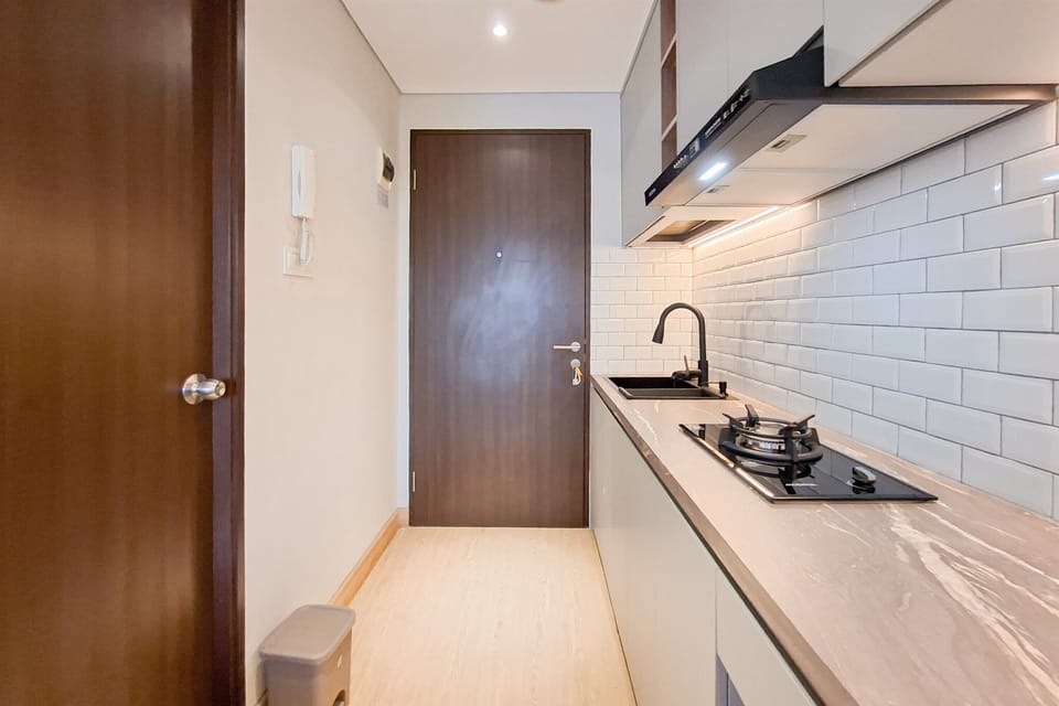 Standard Apartment | Private kitchen | Cookware/dishes/utensils