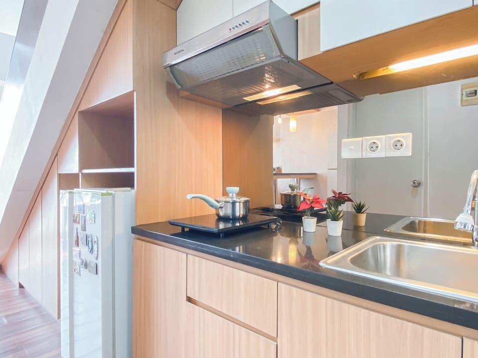 Standard Apartment | Private kitchen | Cookware/dishes/utensils