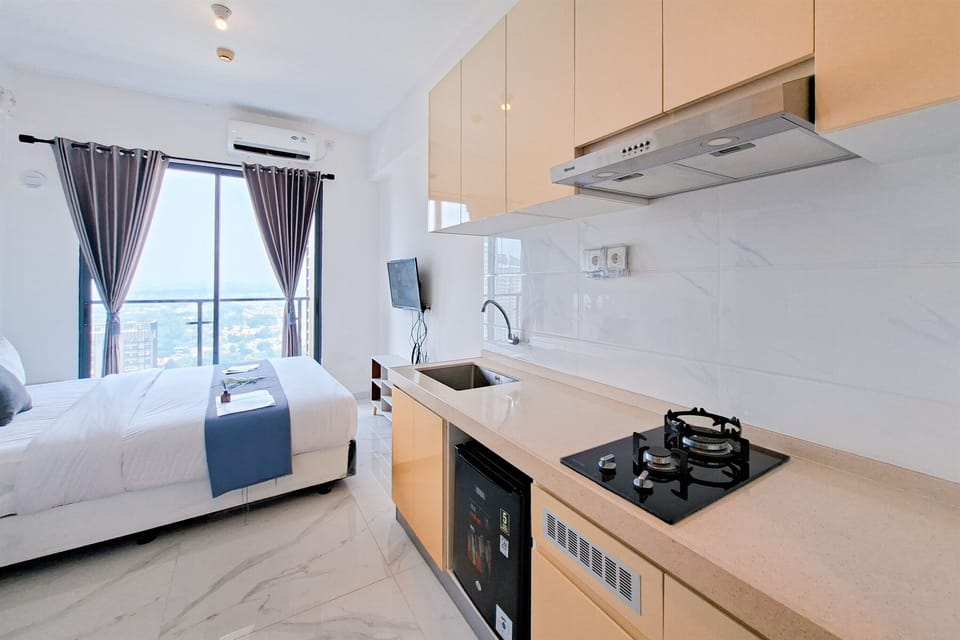 Standard Apartment | Private kitchen | Cookware/dishes/utensils