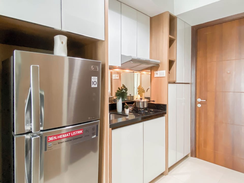 Standard Apartment | Private kitchen | Cookware/dishes/utensils