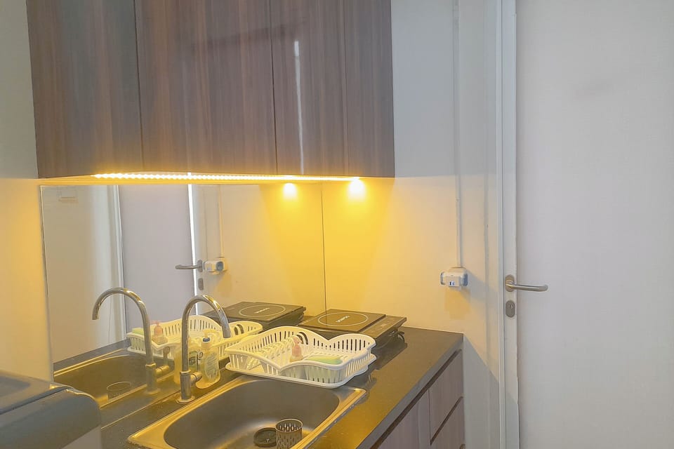 Standard Apartment | Private kitchen | Cookware/dishes/utensils