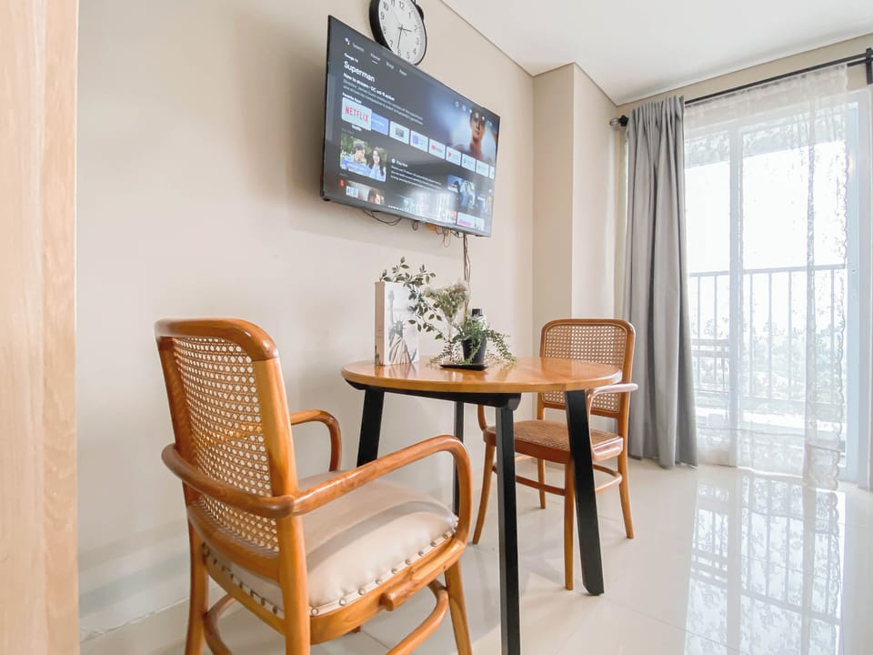 Standard Apartment | In-room dining
