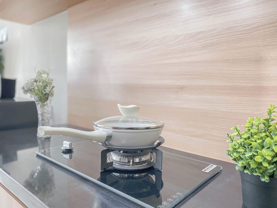 Apartment | Private kitchen | Fridge, stovetop, cookware/dishes/utensils