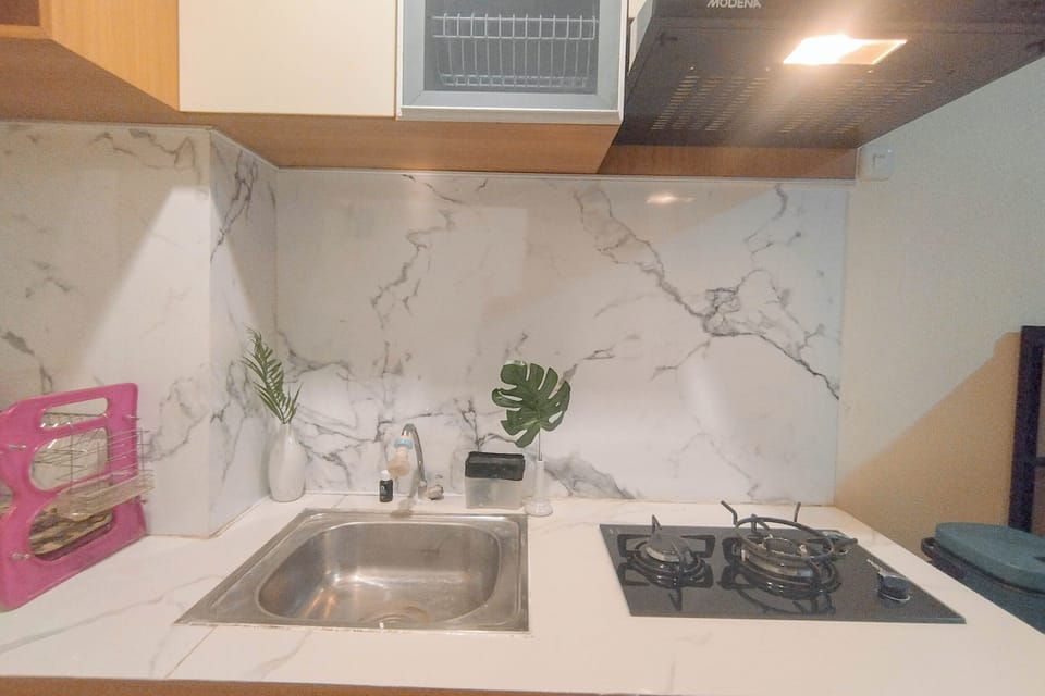 Apartment | Private kitchen | Fridge, stovetop, cookware/dishes/utensils