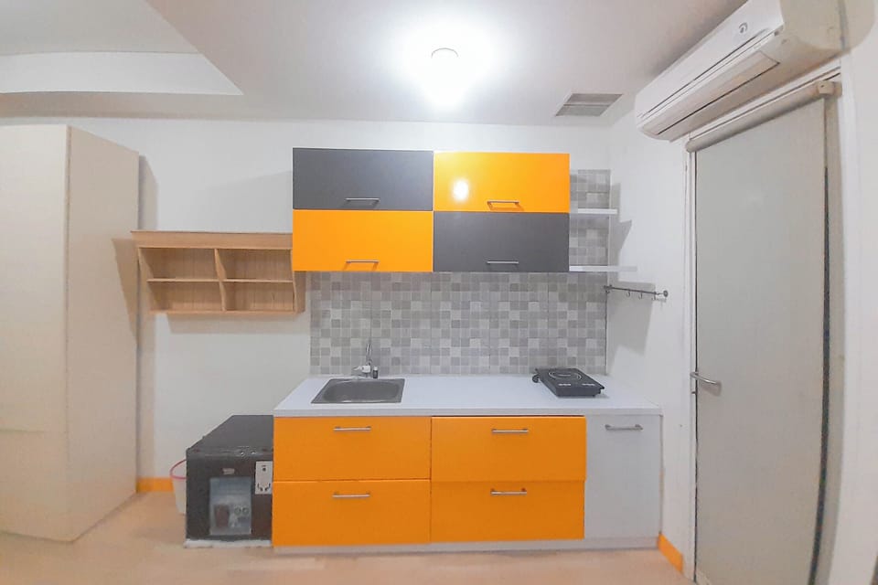 Apartment | Private kitchen | Fridge, stovetop, cookware/dishes/utensils