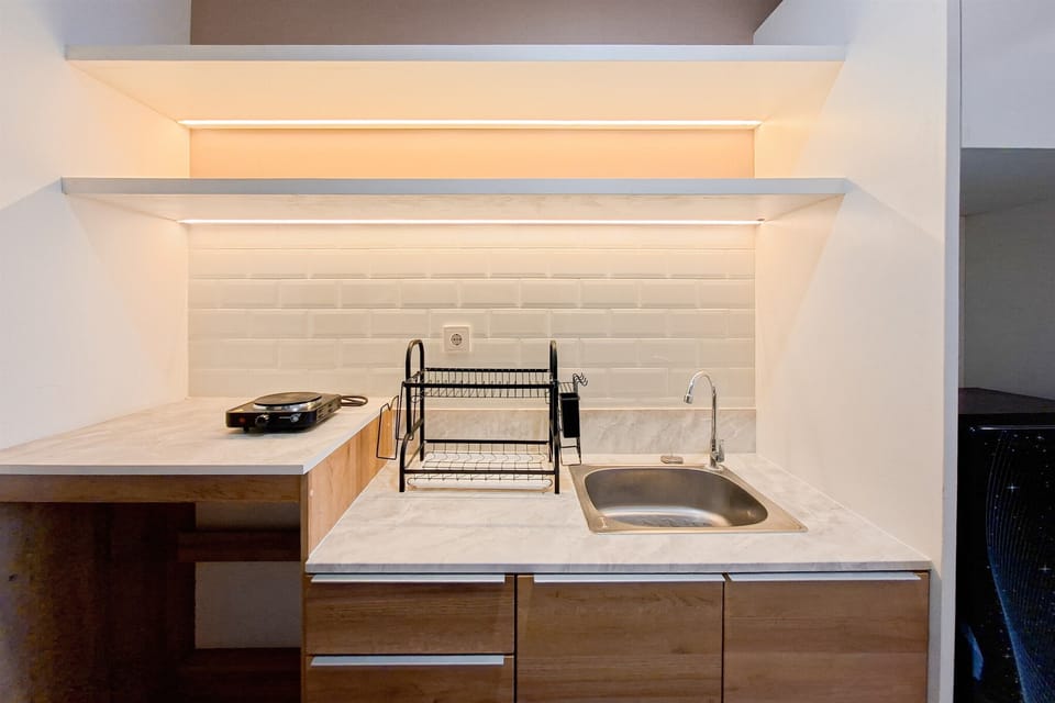 Apartment | Private kitchen | Fridge, stovetop, cookware/dishes/utensils