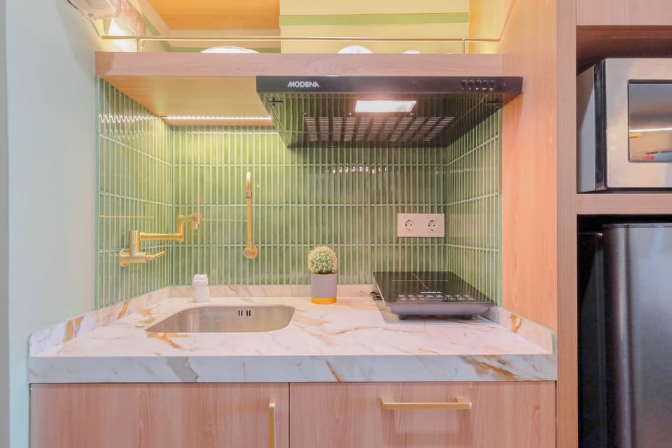Apartment | Private kitchen | Fridge, stovetop, cookware/dishes/utensils