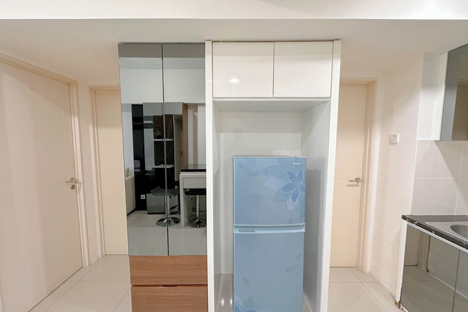 Apartment | Private kitchen | Fridge, stovetop, cookware/dishes/utensils