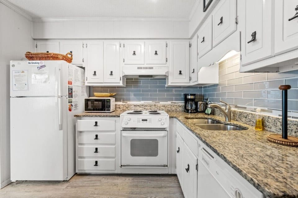 Fully stocked kitchen