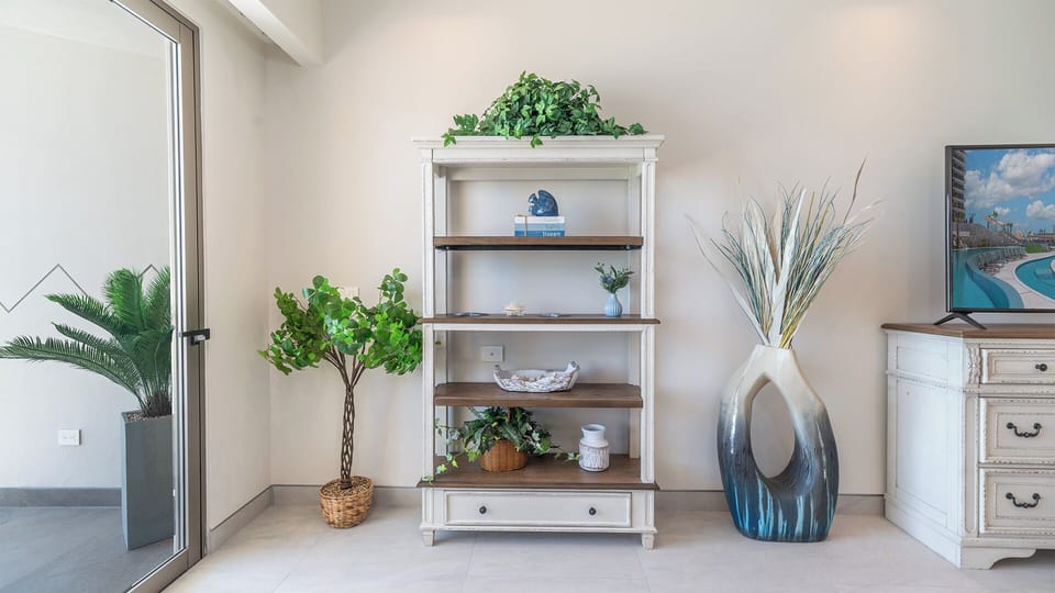 Chic Accents Enhancing the Guest Room