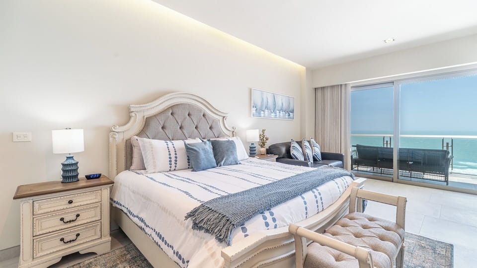 Grand king sized bed and stylish furnishings