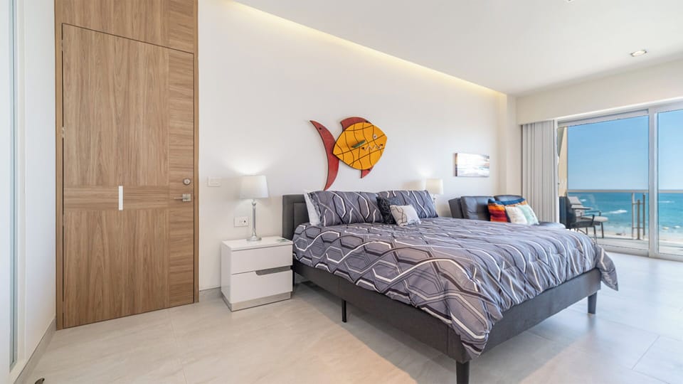 Comfortable king bed