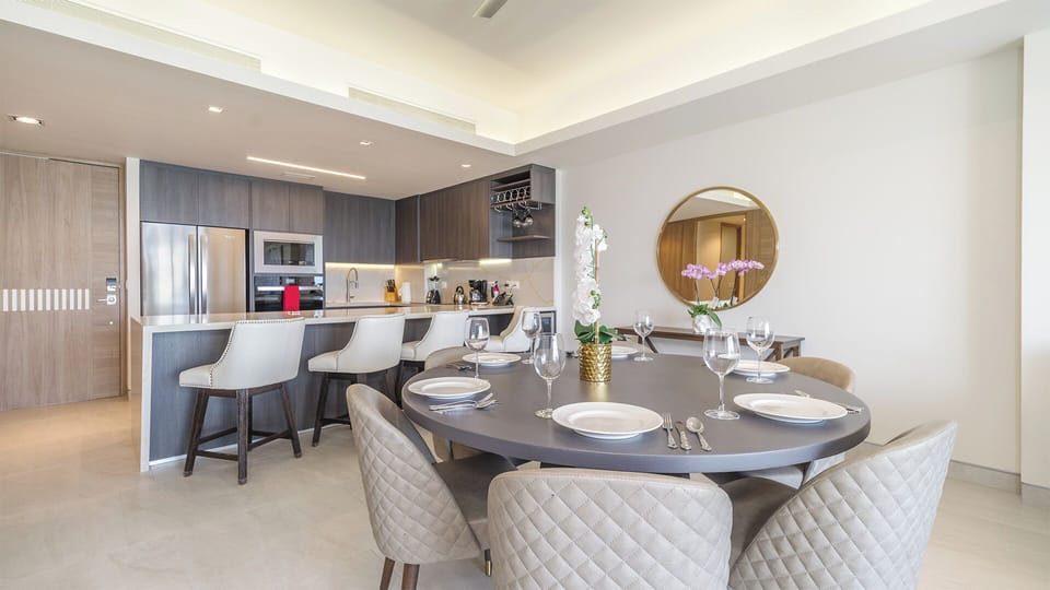 Gorgeous dinning table