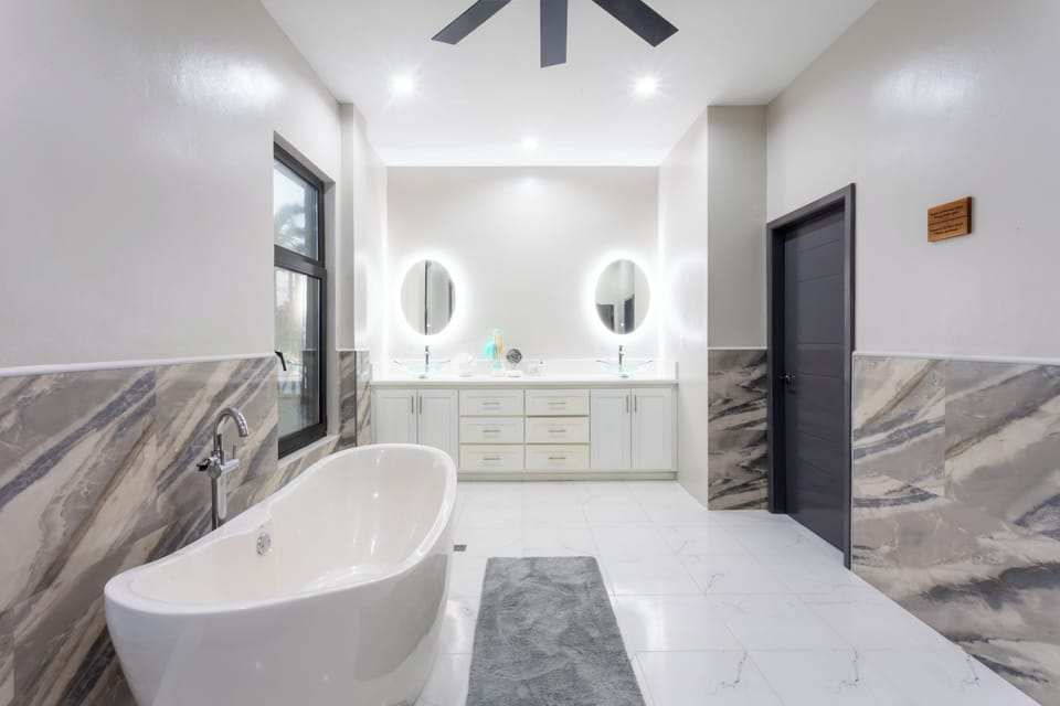 Luxury Villa, Ocean View | Bathroom | Free toiletries, hair dryer, towels, soap