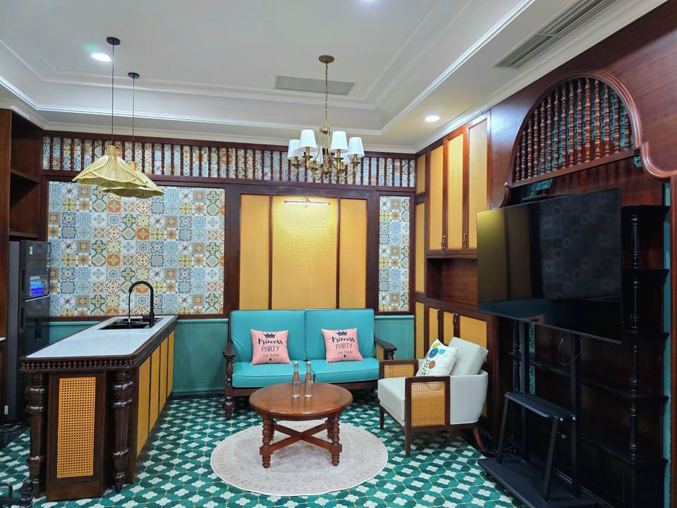 Villa, Courtyard View | Dining room