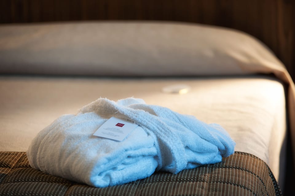 Egyptian cotton sheets, premium bedding, minibar, in-room safe