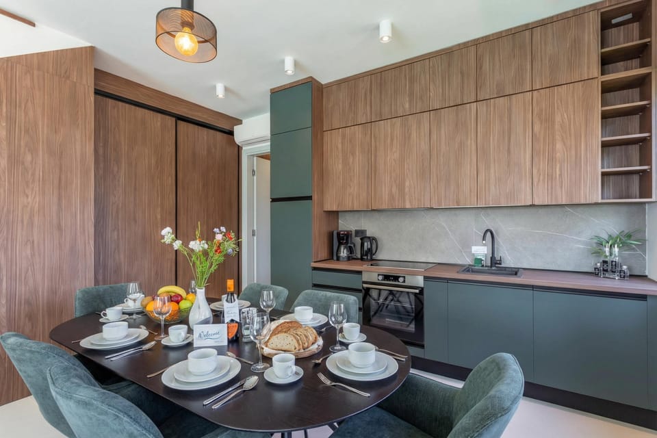 Family Villa, 3 Bedrooms, Balcony (Palm Villa Emma with Pool) | Private kitchen