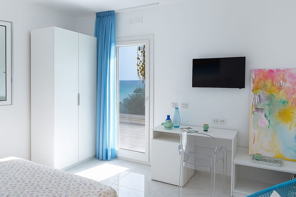 Quadruple Room | In-room safe, free WiFi, bed sheets