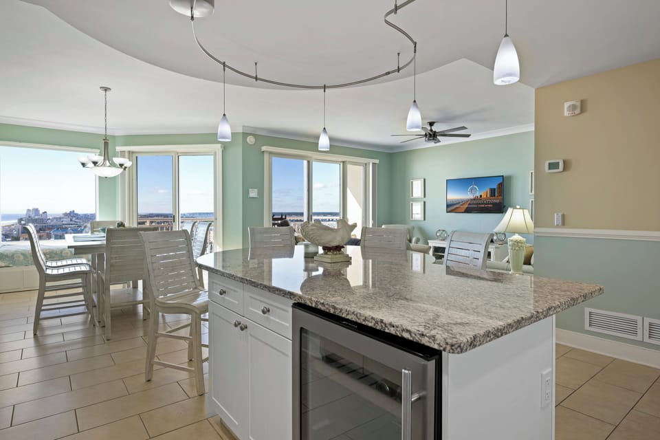Kitchen and Dining 