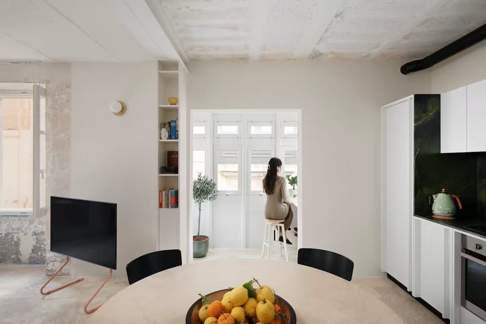 Traditional timber Maltese balcony - south facing with plenty of natural light. 