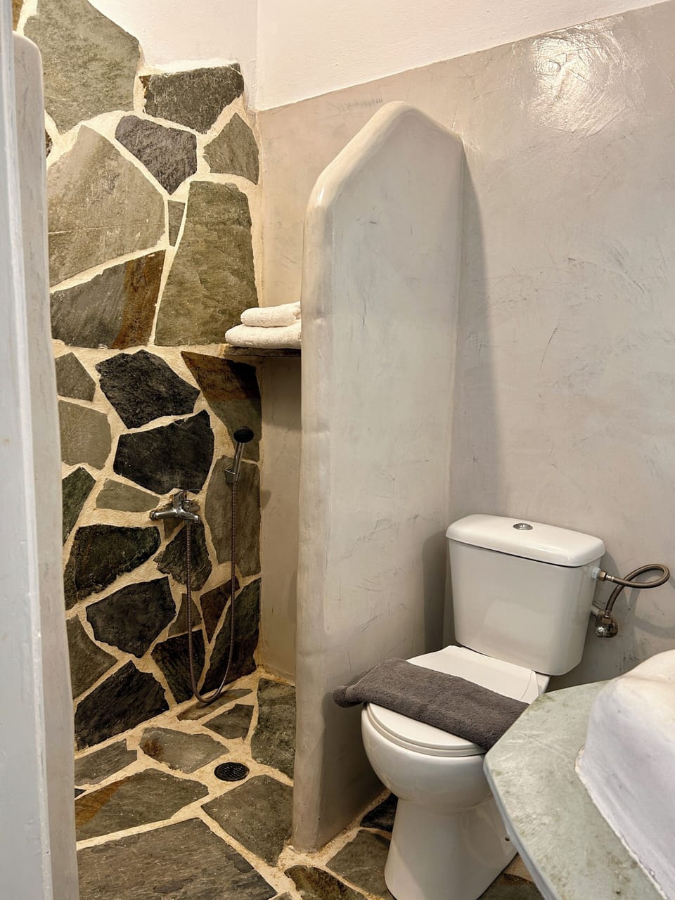 Comfort Double or Twin Room | Bathroom | Shower, towels, soap, shampoo