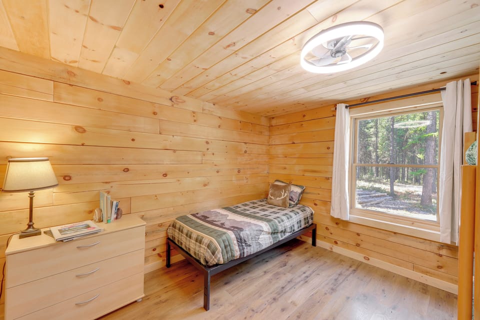 House (2 Bedrooms) | Interior