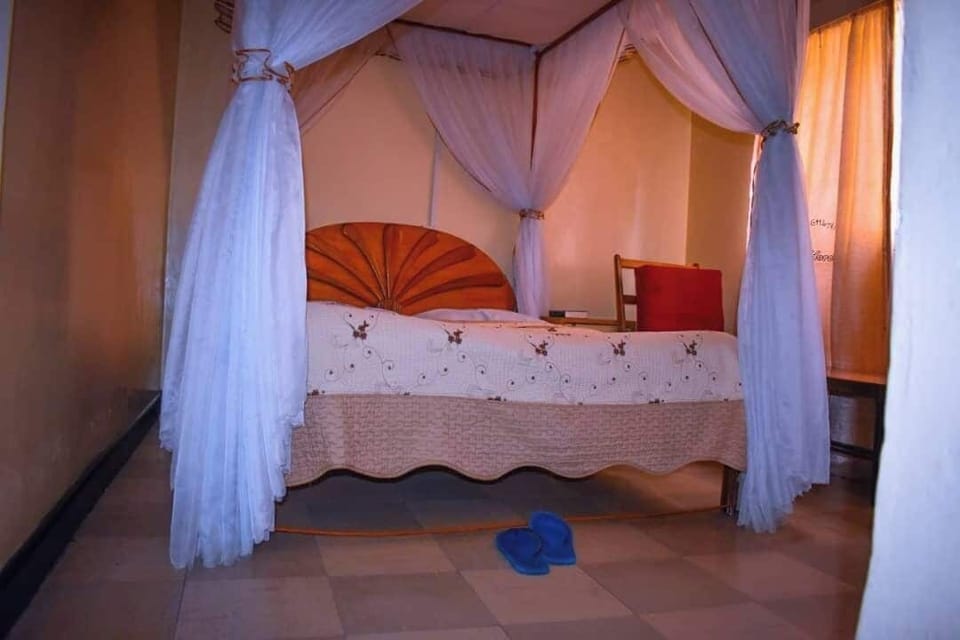 Deluxe Double Room, City View | Free WiFi, bed sheets