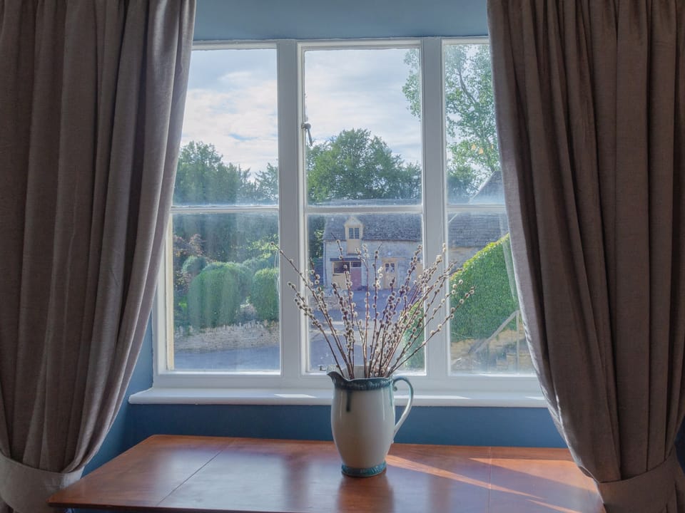 Cottage | Interior