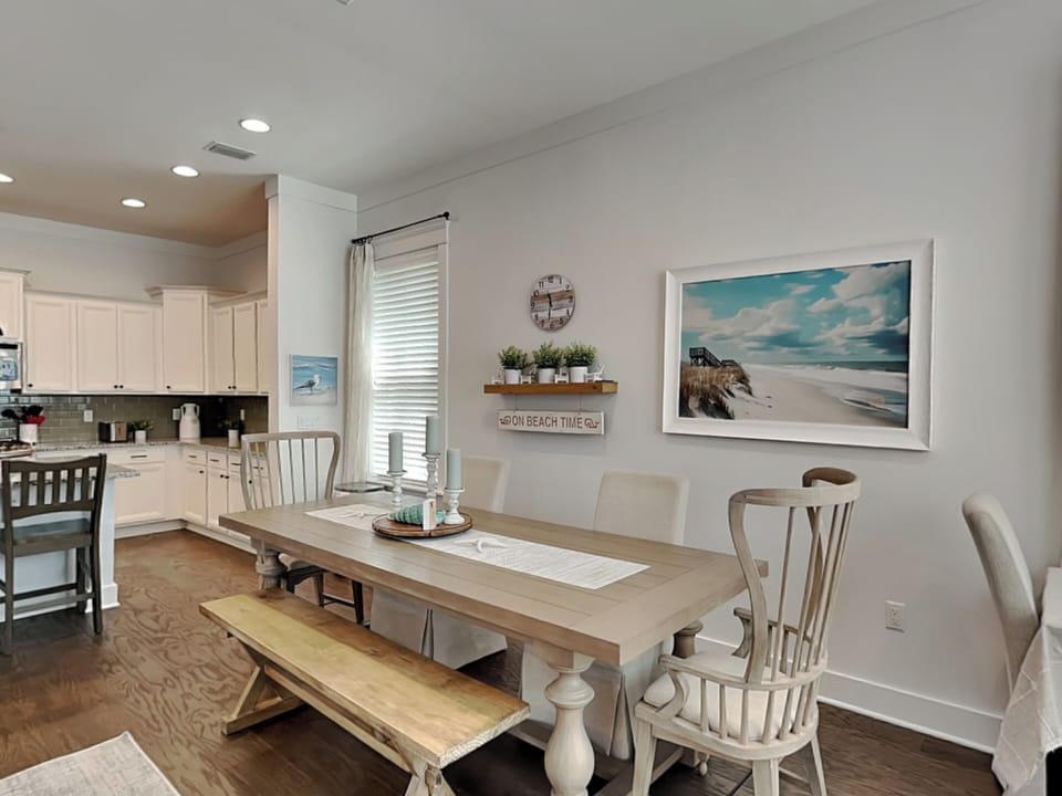 Dining Area, First Floor