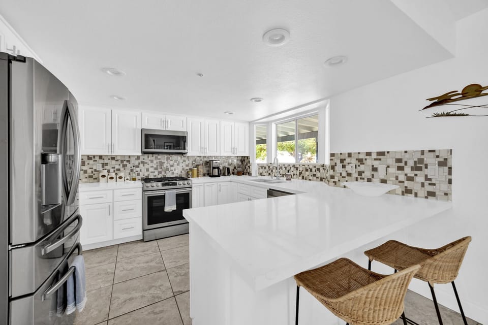 House, 3 Bedrooms | Private kitchen | Fridge, oven, coffee/tea maker