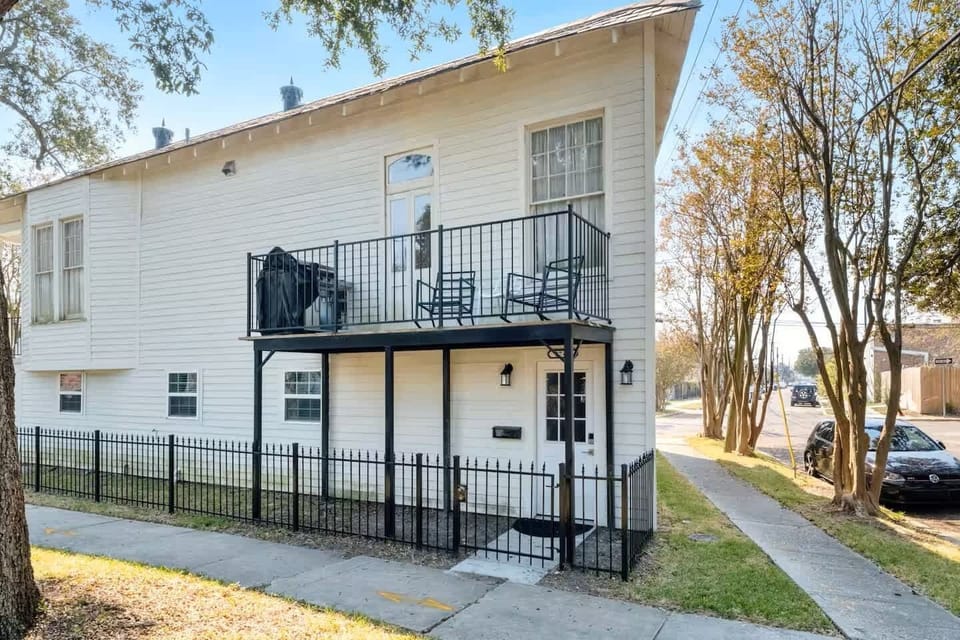 Private ground-floor entrance, completely separate from the rest of the house, with free street parking conveniently available right out front.