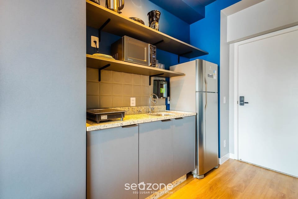 Basic Apartment | Private kitchen | Cookware/dishes/utensils