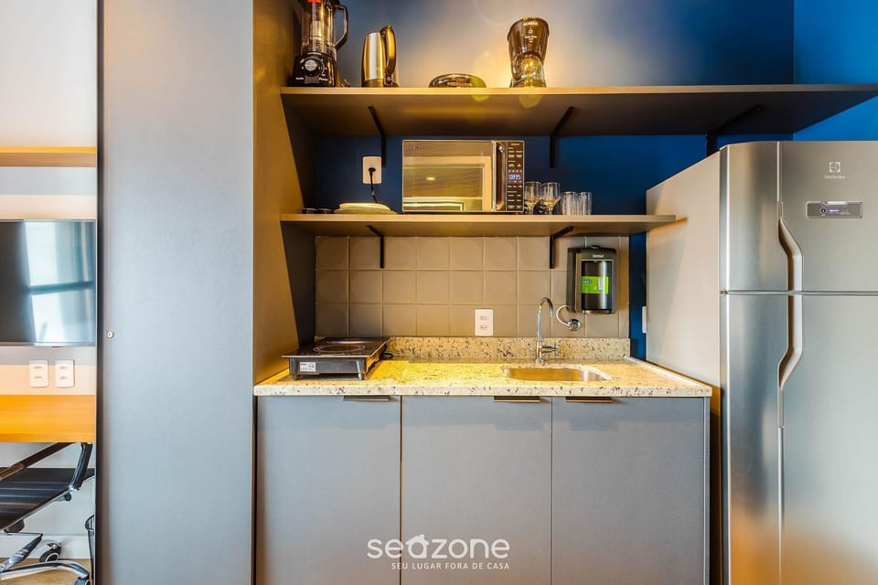 Basic Apartment | Private kitchen | Cookware/dishes/utensils
