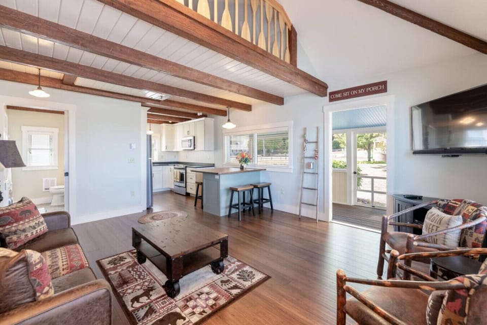 Spacious shared living space perfect for relaxing, cooking, and spending time together.