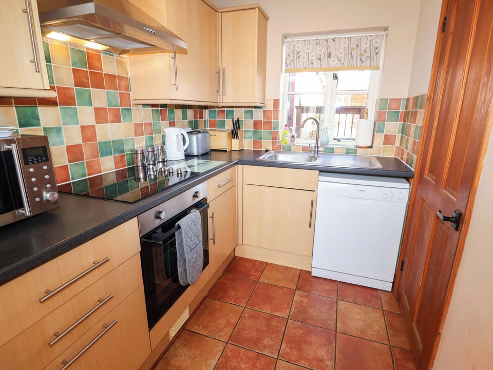 Fridge, microwave, dishwasher, toaster
