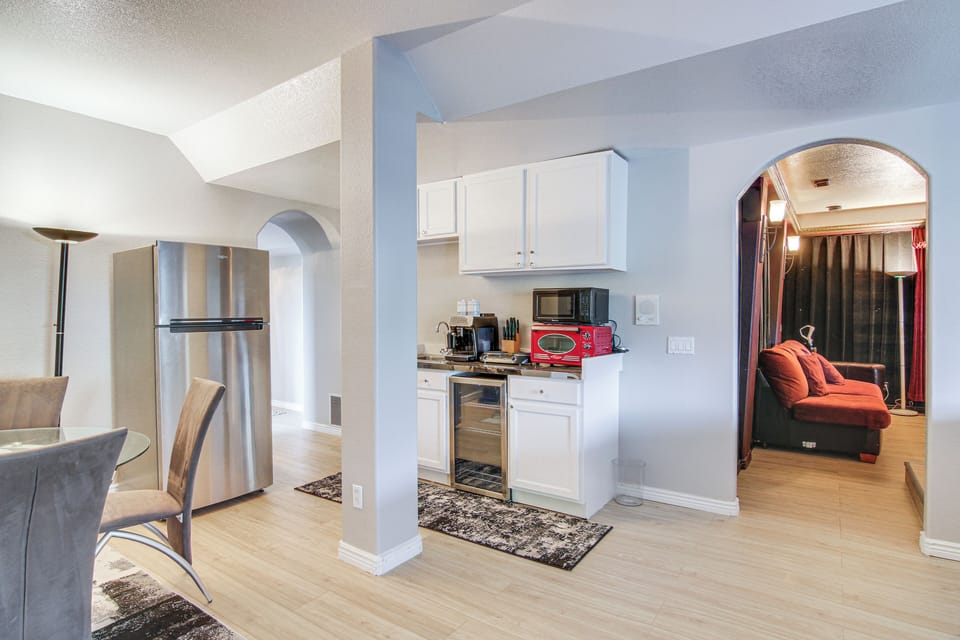 Kitchenette