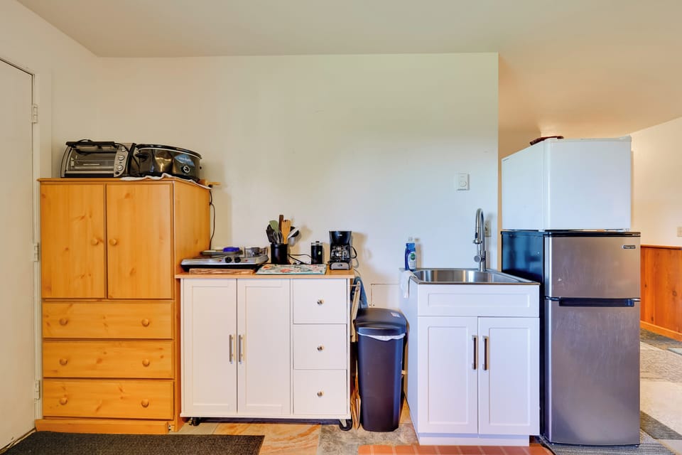Kitchenette | Cooking Basics | Drip Coffee Maker