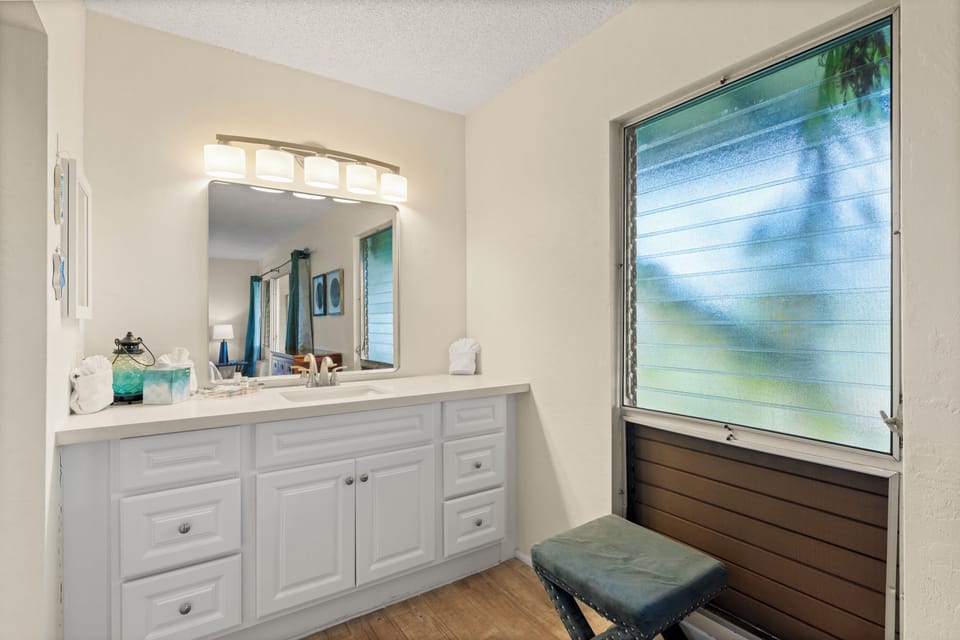 Condo, 3 Bedrooms, Ocean View | Interior