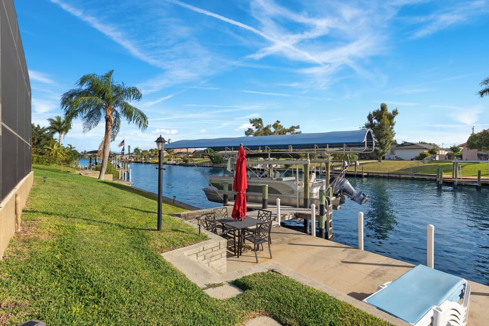 Western Facing Boat Dock and Sitting Space for those 5 o'clock Cocktails or Unforgettable Sunsets