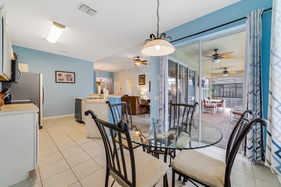 Breakfast nook