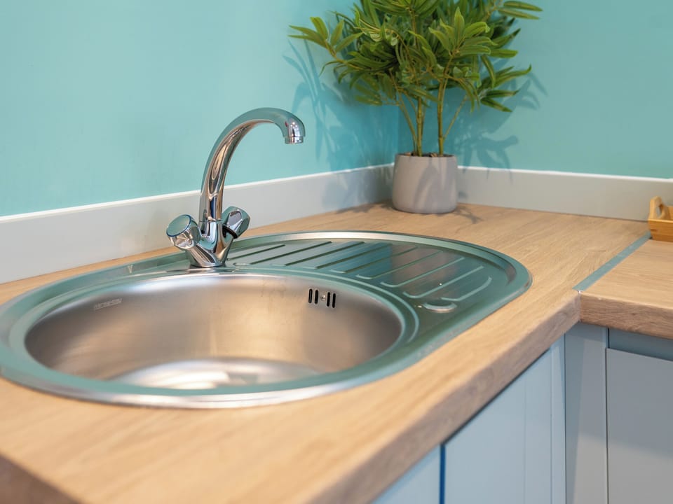 Studio | Hilltop Apartment 2 - Hilltop Apartments, Earl Shilton