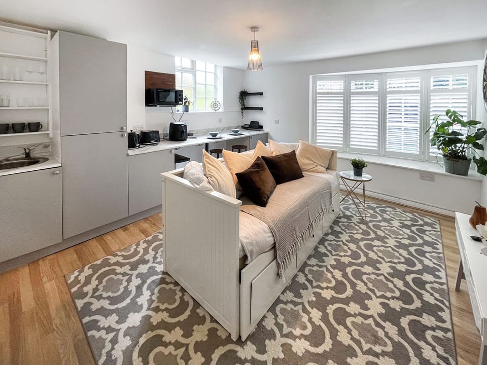 Open plan living space | Twin Pines, Kenley, Surrey