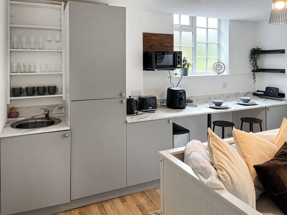 Kitchen area | Twin Pines, Kenley, Surrey