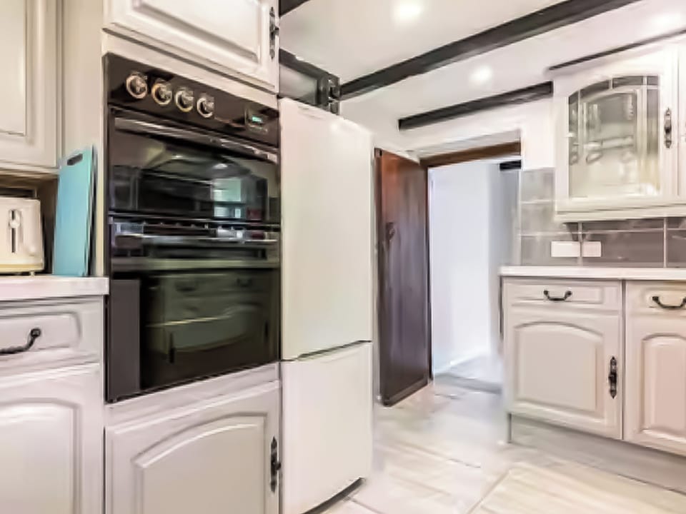 Kitchen | Sunnyside Cottage Retreat, St Austell